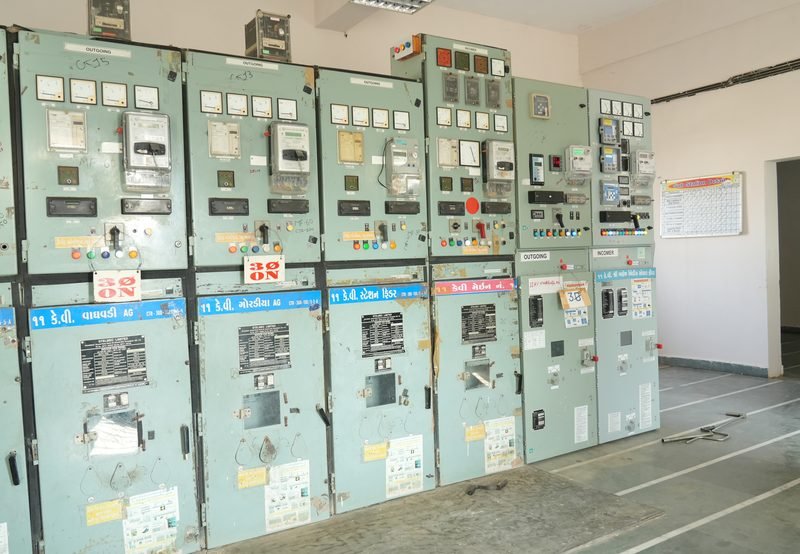 Ht switchgear panels by Kamaxi Electricals